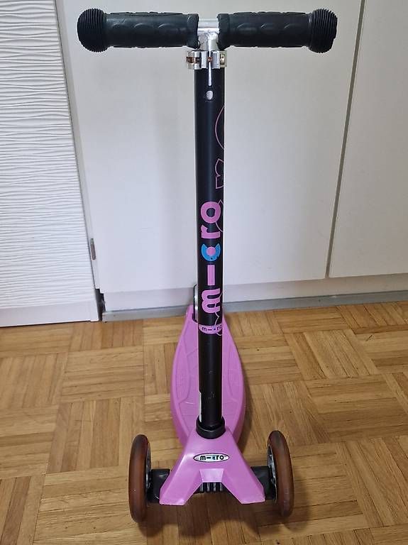Micro Kickboard: Micro Maxi Classic in Rosa mit neuen Hinterrädern – Usato da Kriens venduto da MERLComp. 1