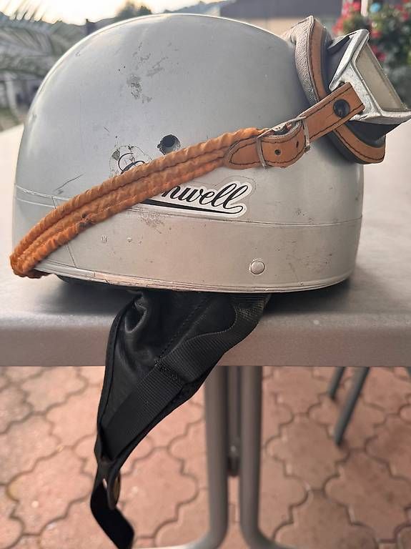 Casques & visières: Chromwell - Motorradhelm – D'occasion à Einsiedeln par zuechi62