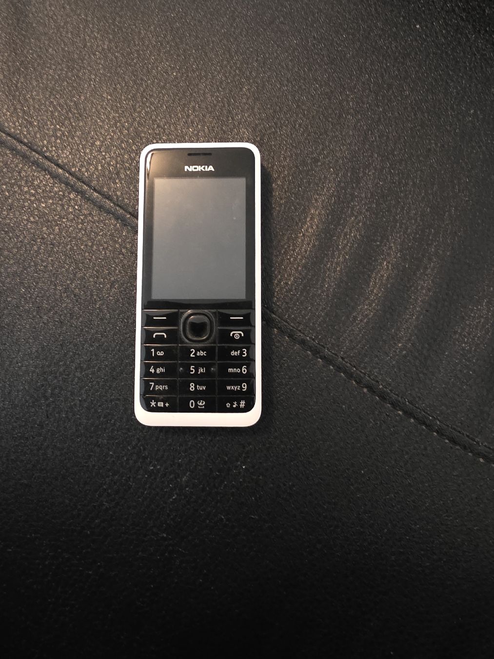 Nokia Telefoni cellulari / Smartphones: Nokia 215 Dual SIM – Usato da Zofingen venduto da saroman88