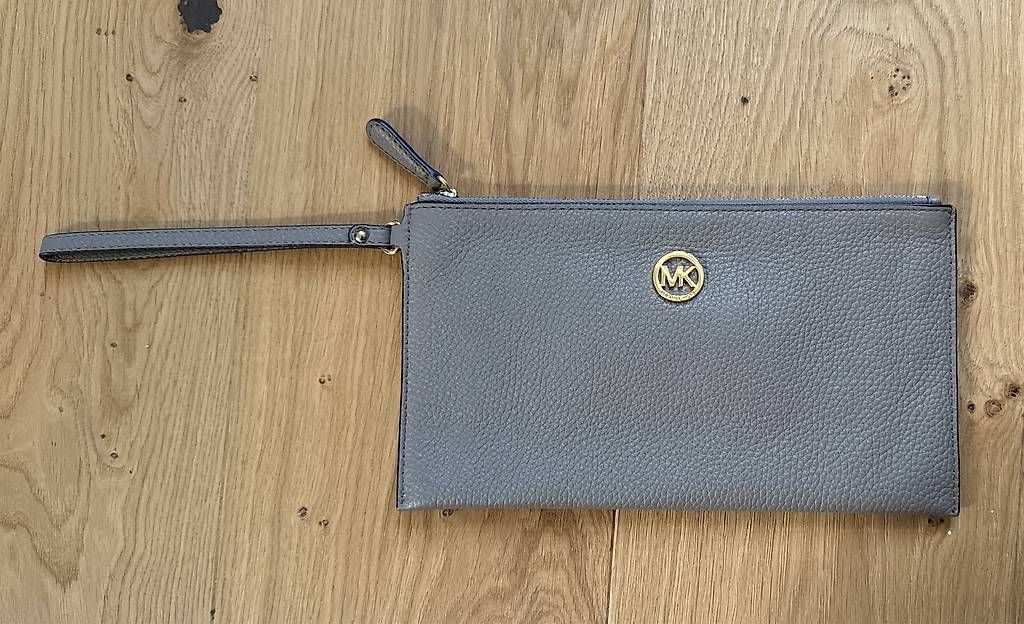 Michael Kors Borse da donna: Michael Kors Clutch greige – Usato da Liestal venduto da suseswunderbar 1