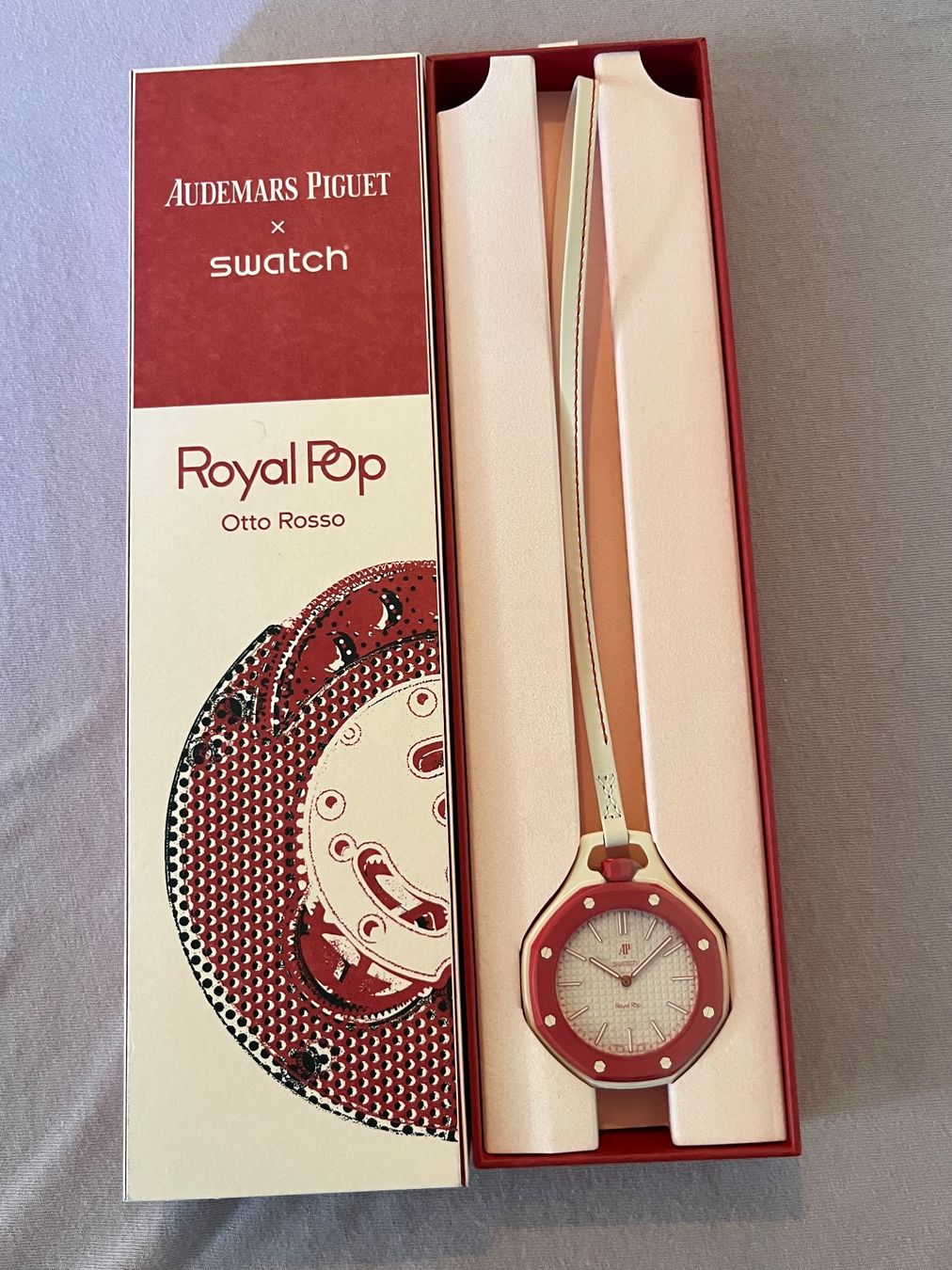 Swatch Orologi: Swatch Royal Pop Otto Rosso – Nuovo e nell'imballaggio originale da Kriens venduto da icekev