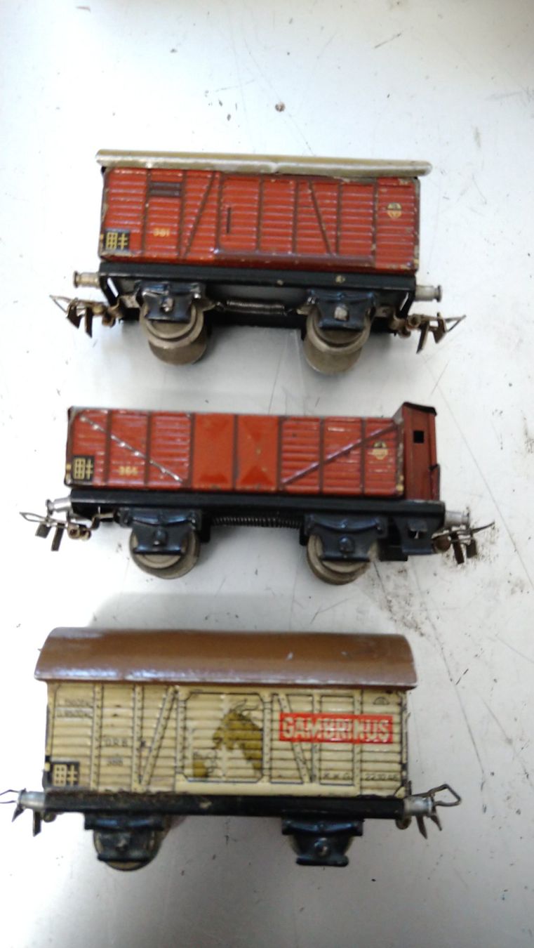 Märklin Modellini di ferrovie: 5 Märklin Blechwagen – Usato da Lohn SH venduto da Gitane0 5