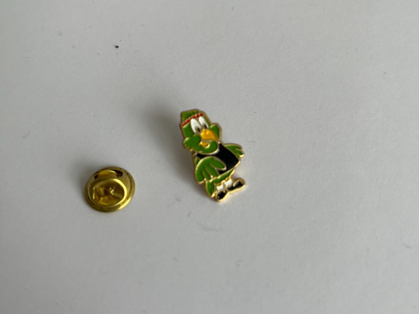 Placchette & Badge: Süsser Cartoon Vogel Pins! – Usato da Dietikon venduto da sch_w2tw