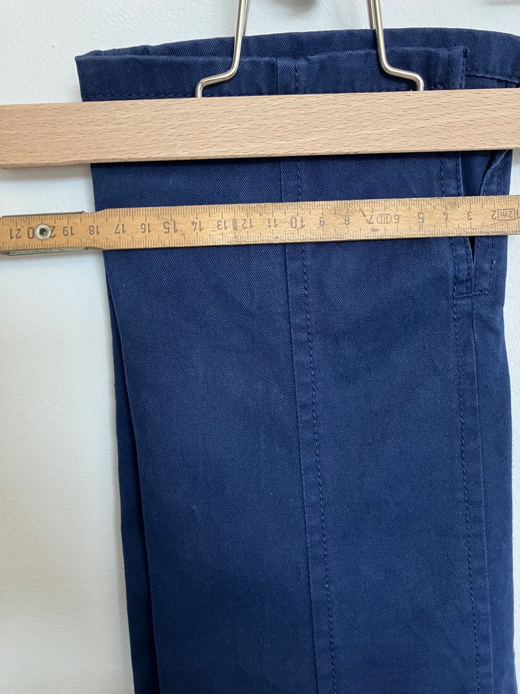 Prada Hosen: Prada Hose Gr 36 – Gebraucht aus Huttwil von Badi369 5