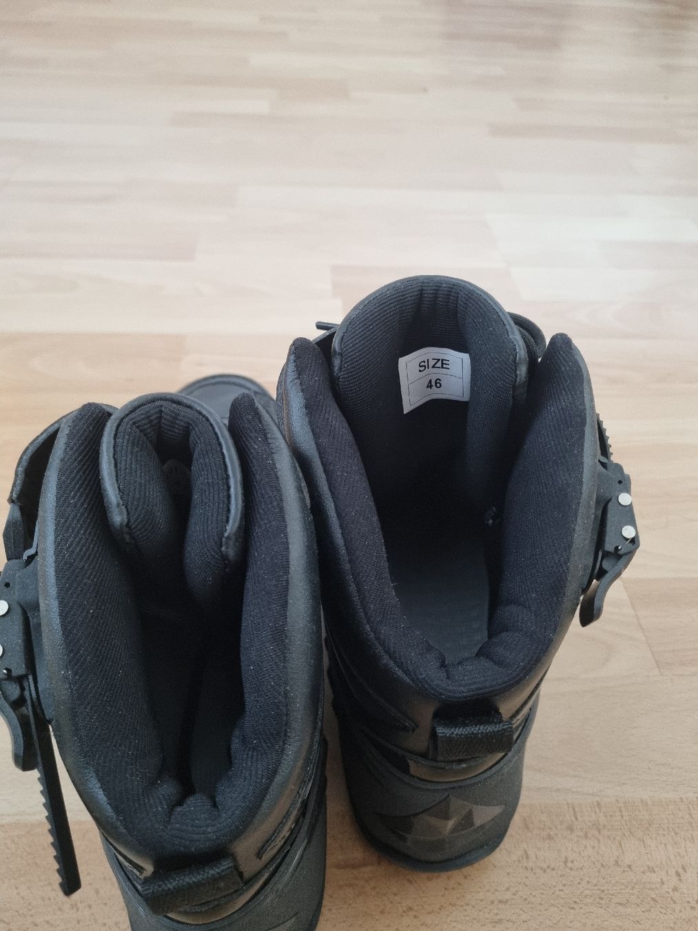 Scarpe da uomo: leichte motorradschuhe – Nuovo (secondo la descrizione) da Wädenswil venduto da fue_byf2 2