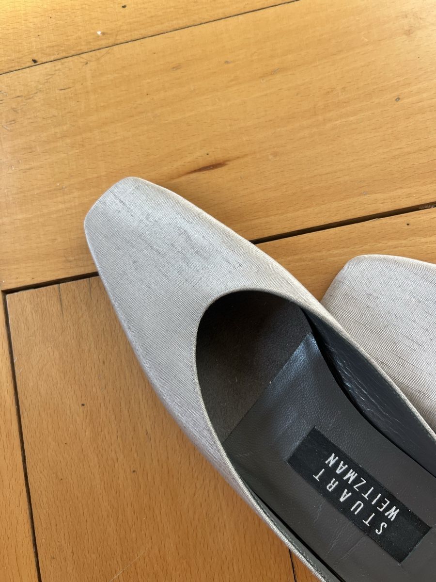 Stuart Weitzman Scarpe da donna: Stuart Weitzman Mules, pearl gray, Gr. 38 – Usato da Zürich venduto da Lumiluminous 1