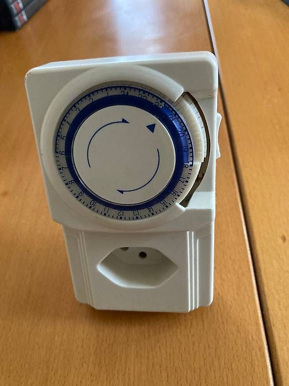 Composants électroniques: Schaltuhr, Timer – D'occasion à Liebefeld par justasmile