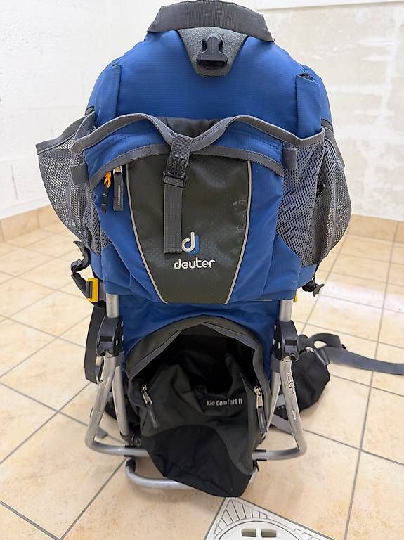 Porte-bébés ventraux & dorsaux: Sac à dos porte bébé Deuter – D'occasion à Morges par salamat78