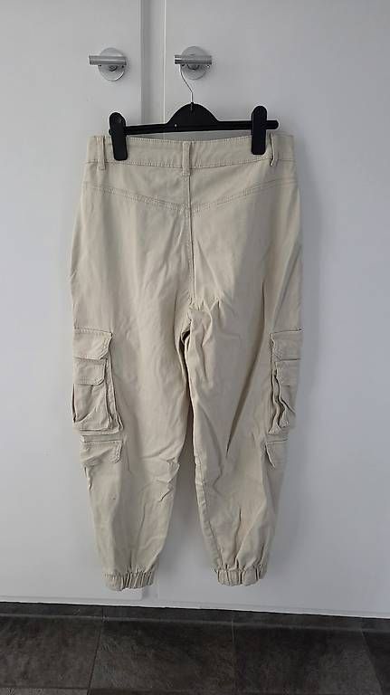 Pantaloni: Cargohose mit Seitentaschen, M/38 – Usato da Bern venduto da nigq 2