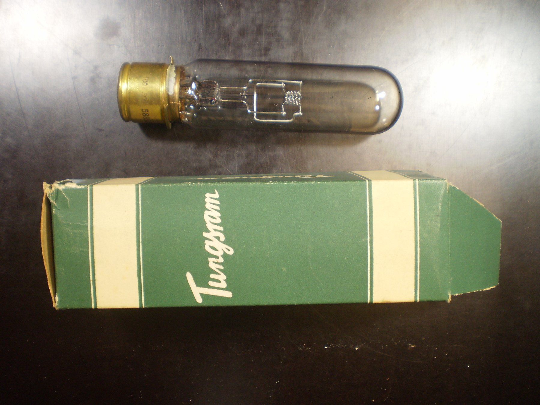 Philips Lampade: 7 antike Projektorlampen – Usato da Lenzburg venduto da strebeck 2