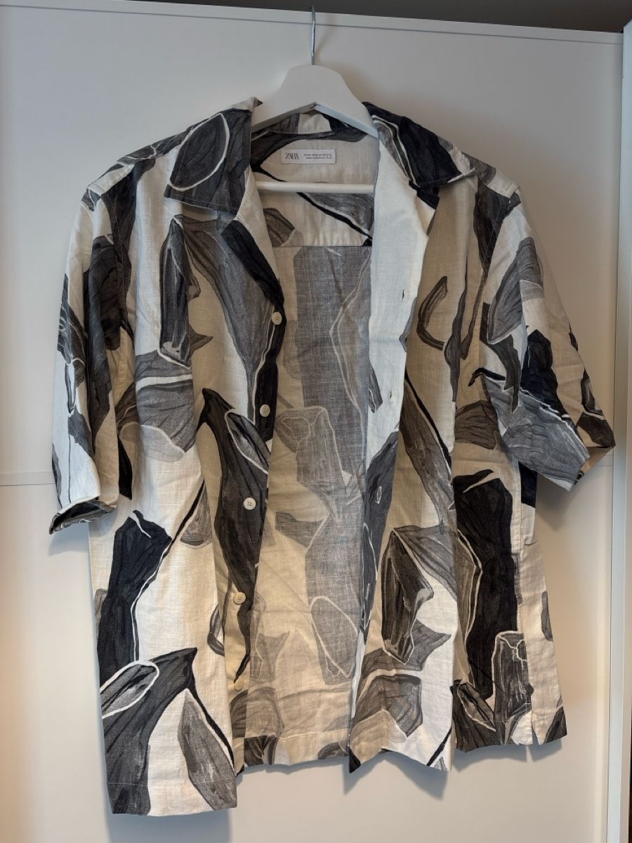 Camicie: Chemise Zara – Nuovo (secondo la descrizione) da Corsier-sur-Vevey venduto da BussardS