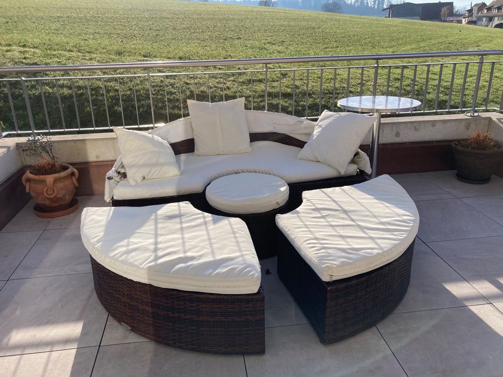 Rattan Lounge rund mit Dach Marke Baidani Kaufen auf Ricardo