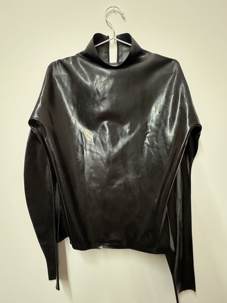 Camicette: Latex Bluse Schwarz – Usato da Meisterschwanden venduto da sim_2nwm 1