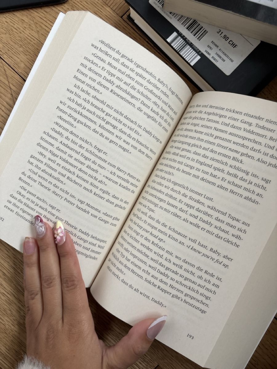 Bücher: Buch The hate u give von Angie Thomas – Neu (gemäss Beschreibung) aus Zürich von ric_r96d 3