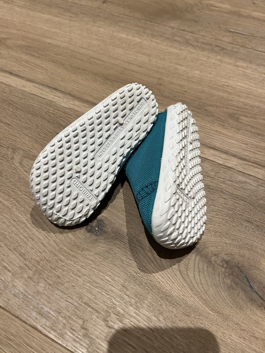 Scarpe per ragazzi: Badeschuhe Decathlon, Top Zustand – Nuovo (secondo la descrizione) da Lotzwil venduto da iam_29f9 2