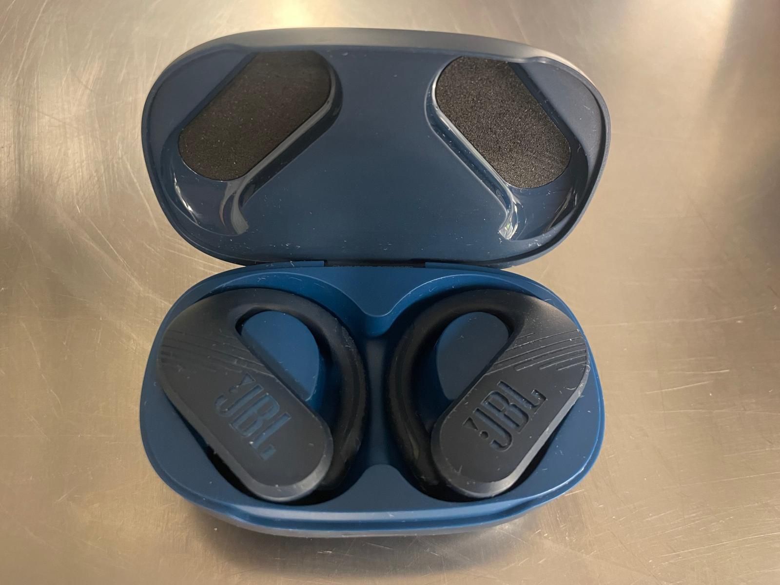 Cuffie: JBL Endurance Peak 3 earbuds – Usato da Zürich venduto da bra_5qlq