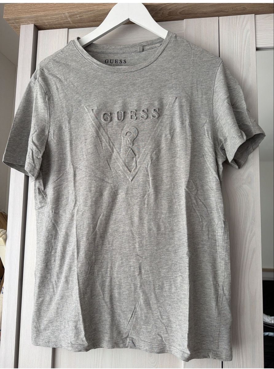 Guess T-shirts: T-shirt Guess  – Neuf (Voir description) à Sirnach par D.SecondChance