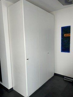 Armadi: Schrank – Usato da Biberstein venduto da mad_8hcv