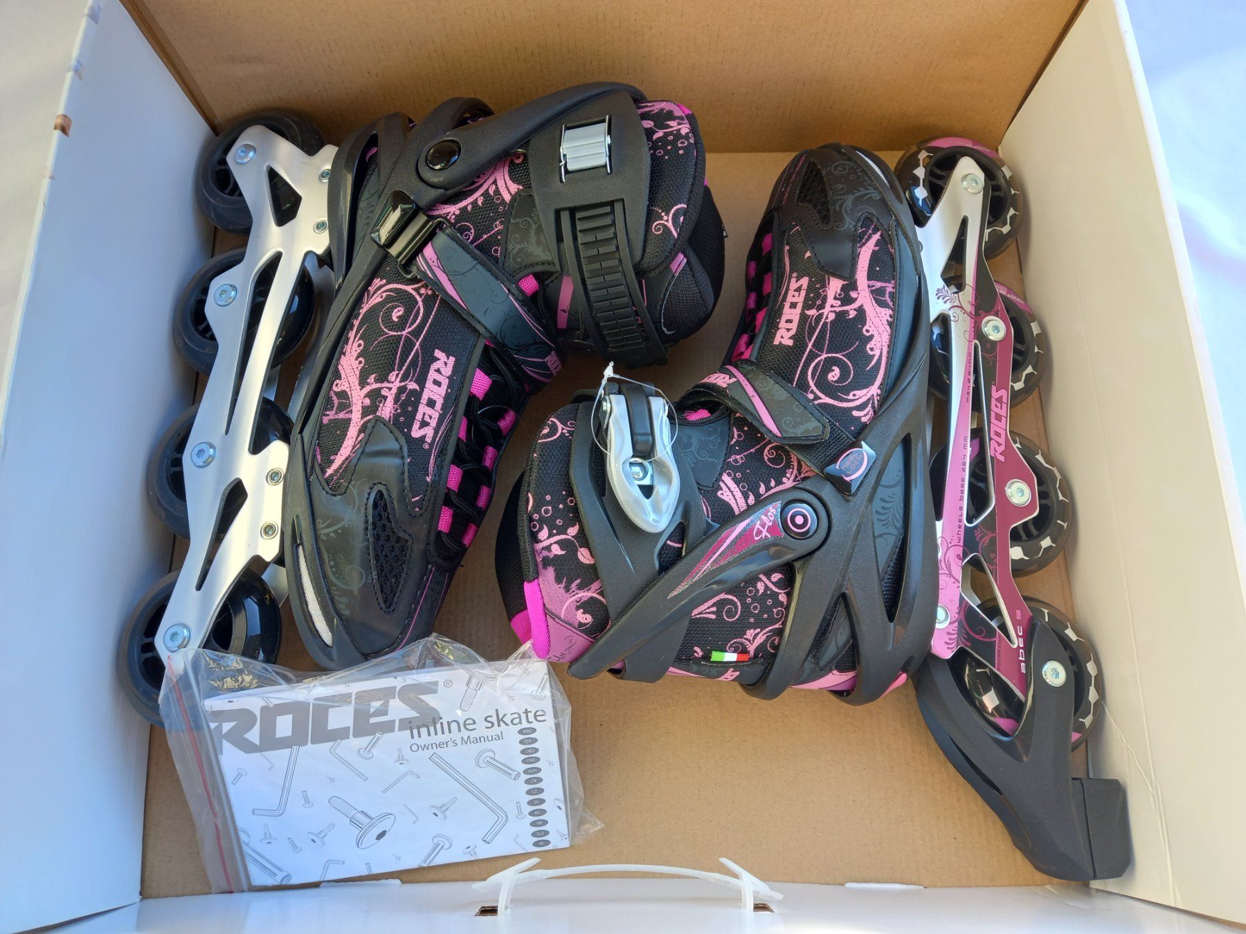 Pattini in linea & Pattini a rotelle: Roces Flos Inline Skates Gr.42 Schwarz Pink Neu – Nuovo (secondo la descrizione) da Schweizersholz venduto da freyle1 3
