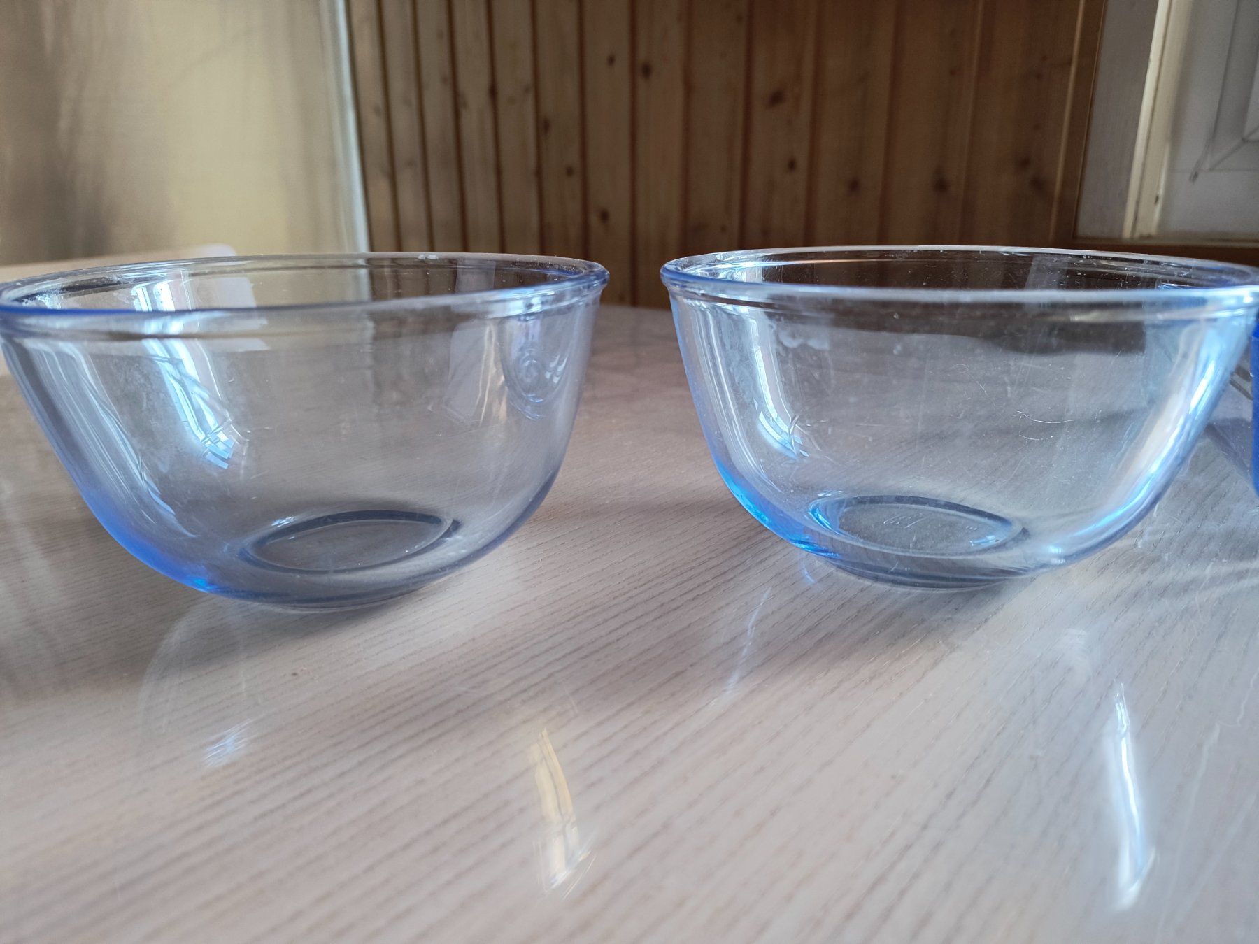 Pyrex Ciotole: 2x Pyrex Schüsseln + Pyrexform – Usato da Neuhausen am Rheinfall venduto da VALAMA 5