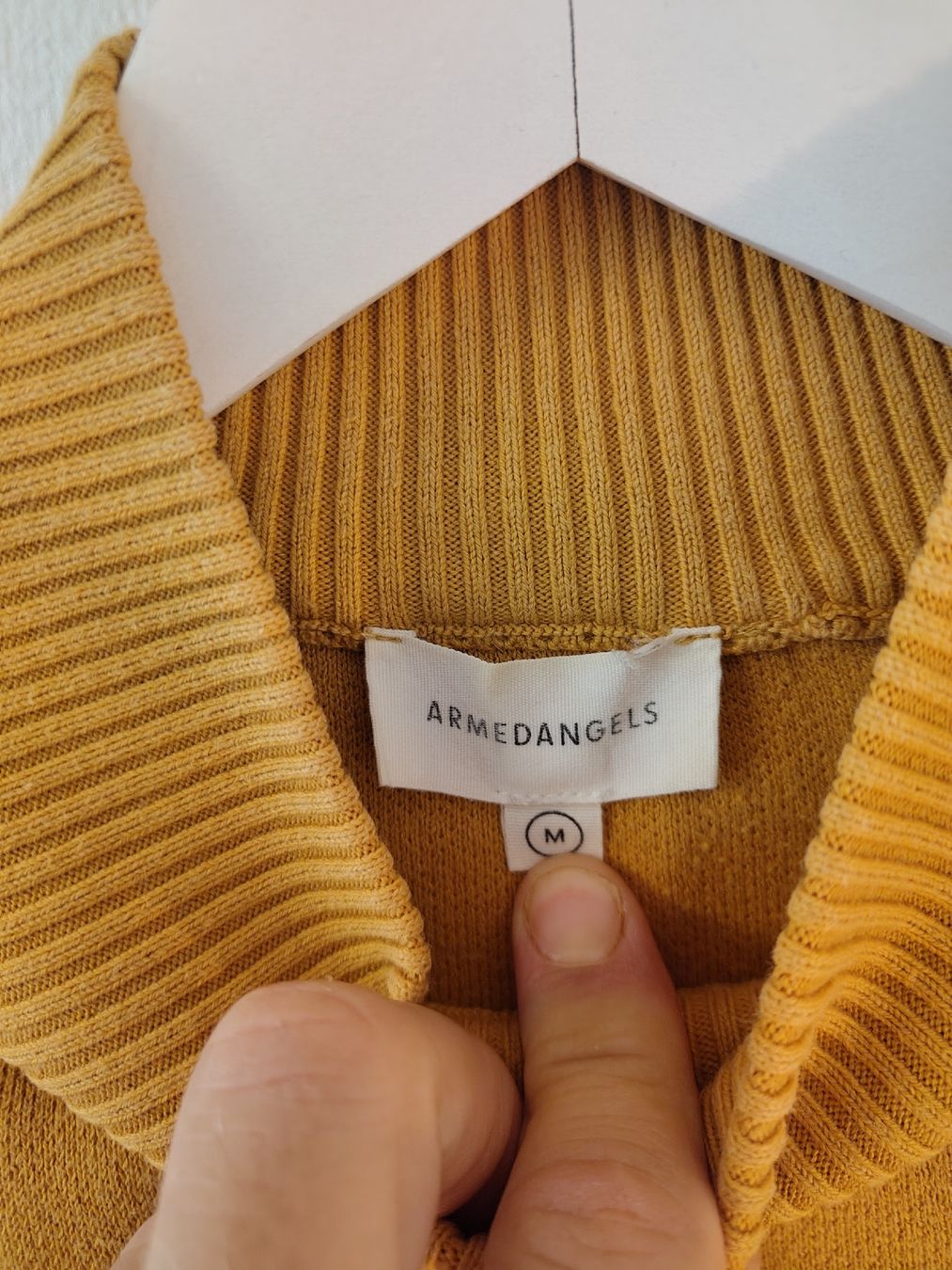 Armedangels Pullover & Sweatshirts: Pullover ARMEd ANGELS senfgelb Grösse M – Gebraucht aus Zürich von s_a11 2