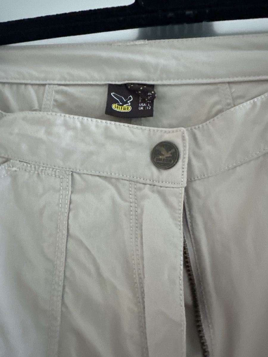 Hosen: 3|4 Hose  Damen beige Grösse L – Gebraucht aus Wangen SZ von futura14 1