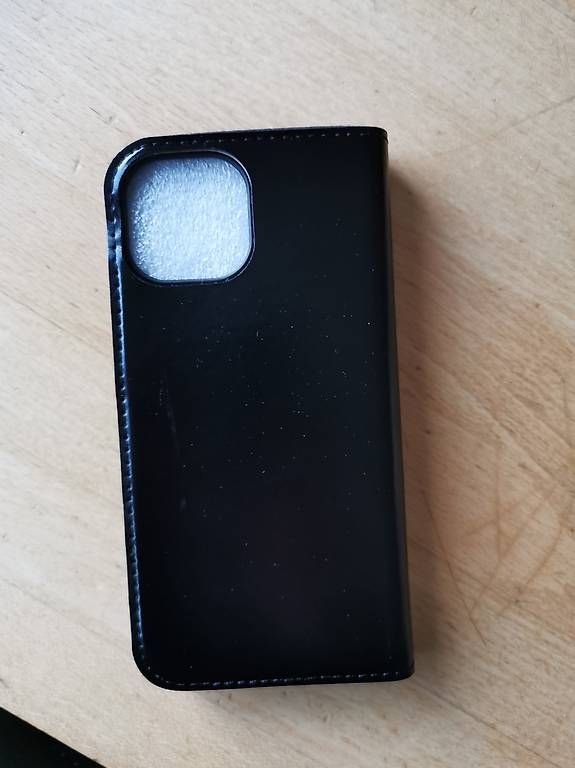 Cover & Protezioni schermo: Neue Iphone 15 Hülle sbs – Usato da menziken venduto da Cmanitou