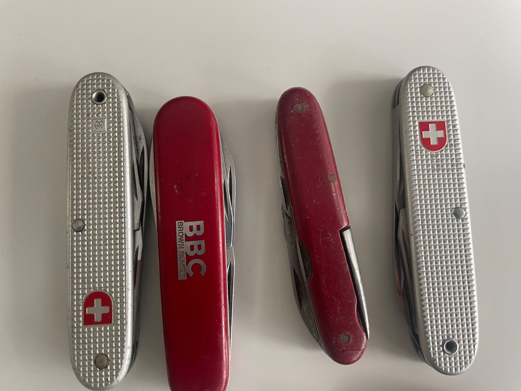 Couteaux de poche: Diverse Taschenmesser – D'occasion à Dällikon par buyandbehappy 1
