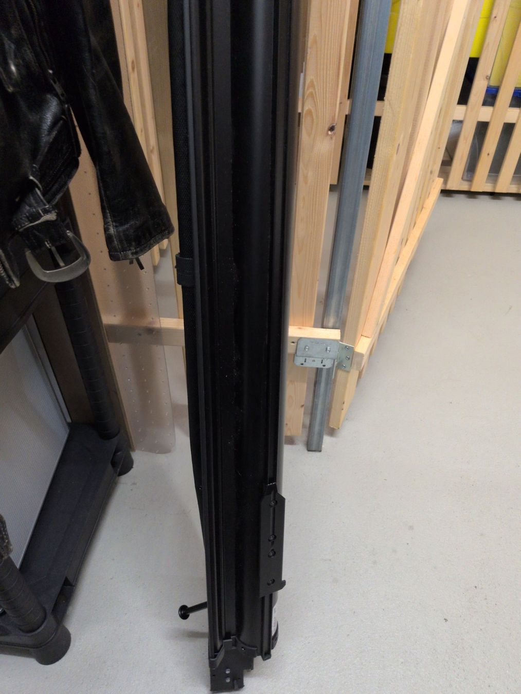 BMW Tutti pezzi di ricambio auto: Original Laderaumabdeckung BMW 3 E91 LCI – Usato da Oberengstringen venduto da chevchelios 4