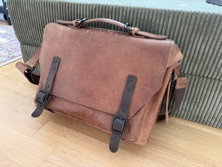 Leder-Schultertasche von Margelisch