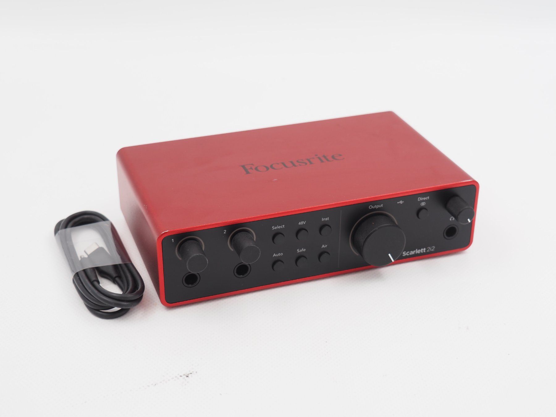Aufnahmegeräte: FOCUSRITE Scarlett 2i2 Audiointerface (26071128PL) – Gebraucht aus Zürich von fundsachenverkauf