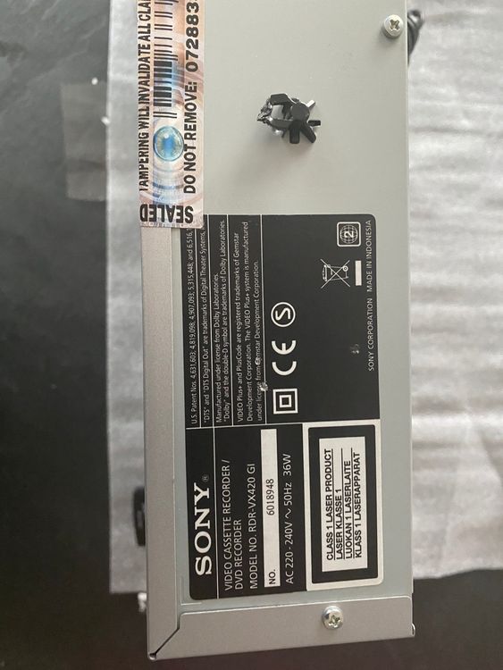 Sony RDRVX420 VHS & DVD Combi Recorder **VHS ONTO DVD** Acheter sur