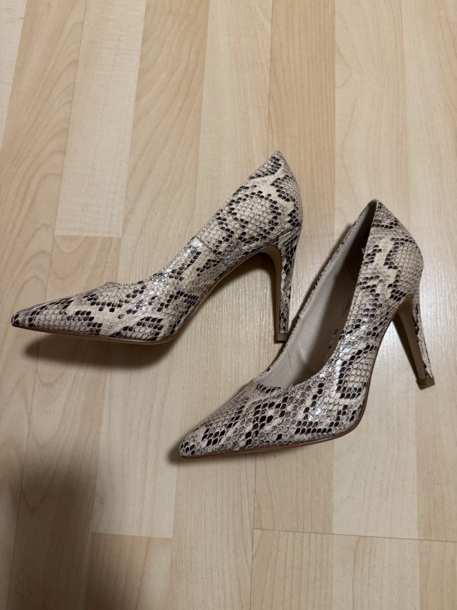 Scarpe da donna: Pumps gr.36 schlangenmuster – Usato da Schaffhausen venduto da H.Green 1