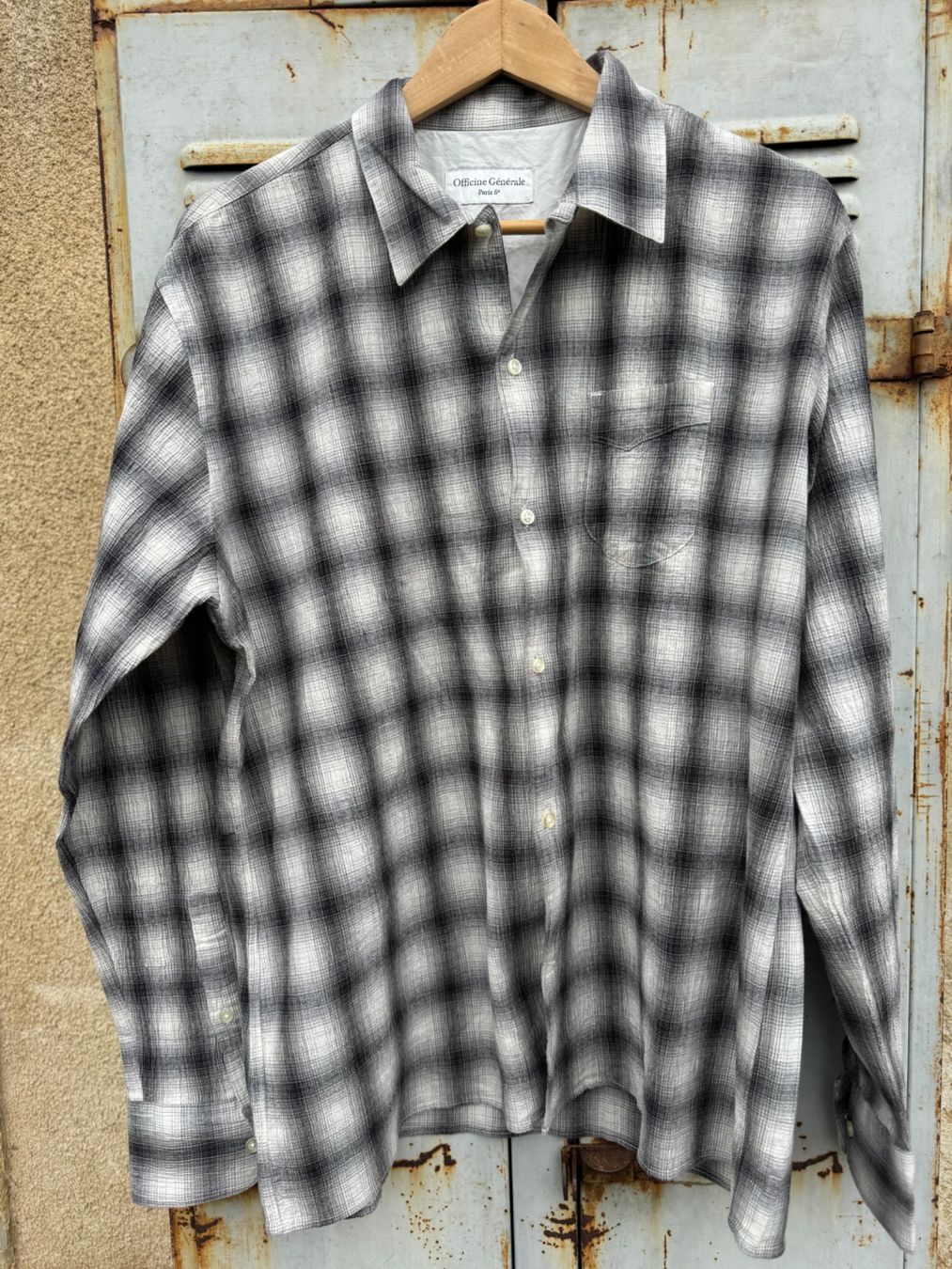 Hemden: Chemise homme L/XL sublime texture – Neu und originalverpackt aus Arnex-sur-Orbe von cameleonfringant