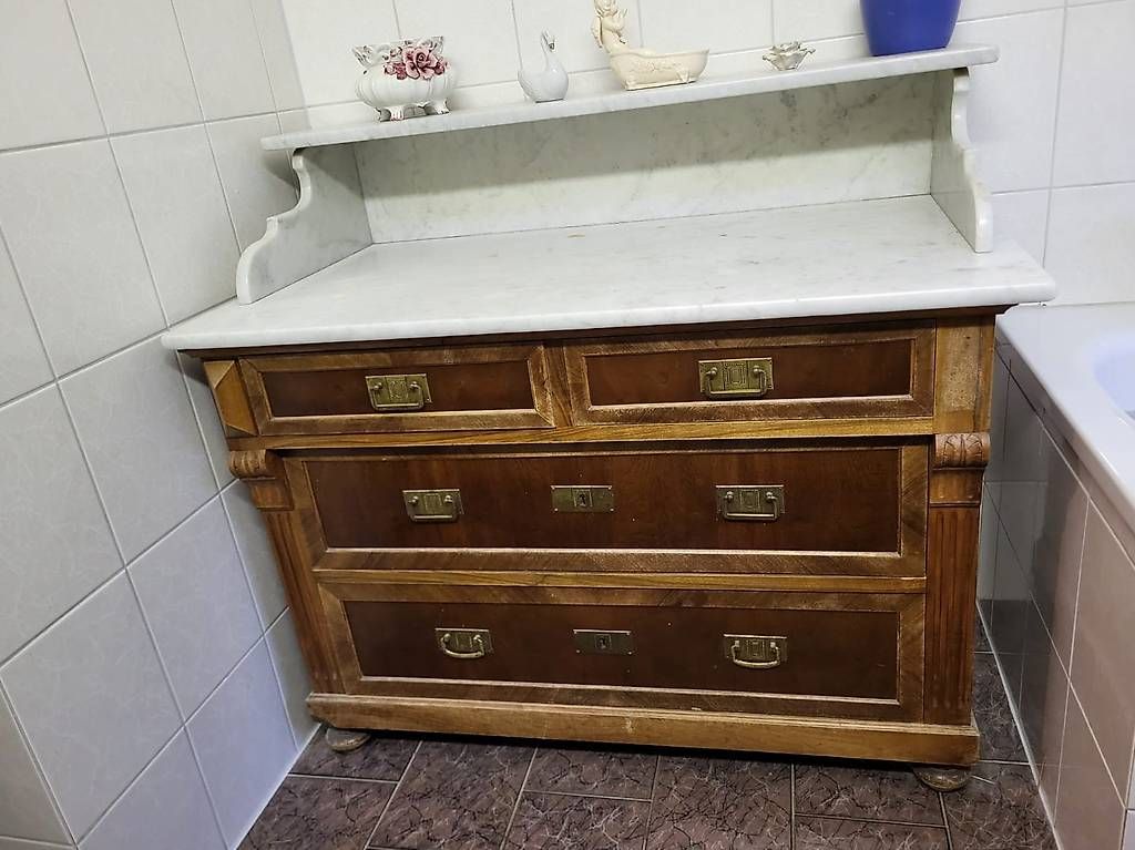 Tische: Antiker Waschtisch – Gebraucht aus Wolfenschiessen von Benji027 1