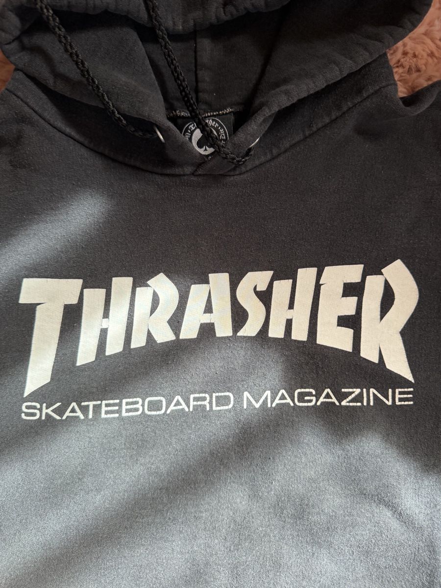 Pulls & Sweat-shirts: Thrasher Kapuzenpullover schwarz – D'occasion à Faulensee par san_26hj 2