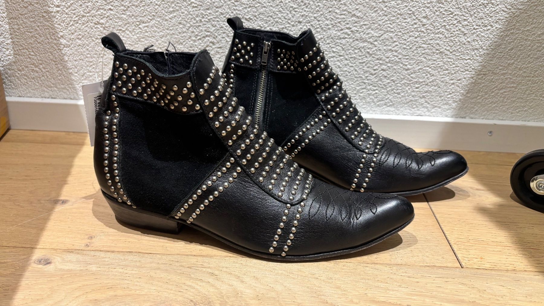 Anine Bing Scarpe da donna: Anine Bing Boots – Usato da Uitikon Waldegg venduto da Thefateofophelia 1