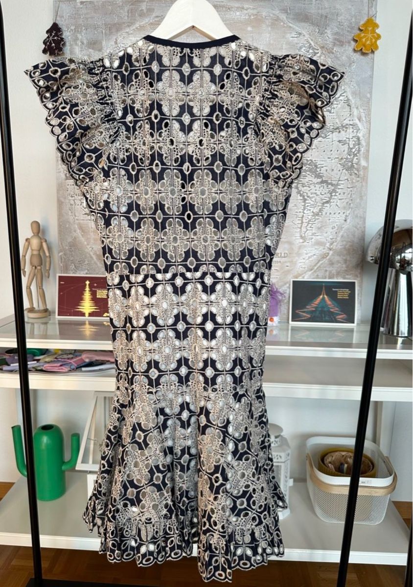 Sandro Kleider: Sandro Dress - Navy & Cream Pattern – Gebraucht aus Zürich von jia_57tp 4