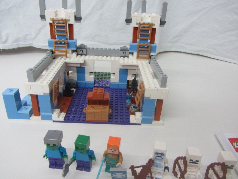 Lego Kit di costruzioni: LEGO Minecraft 21186 " The Ice Castle " – Usato da Kreuzlingen venduto da Han-Solo-68 8