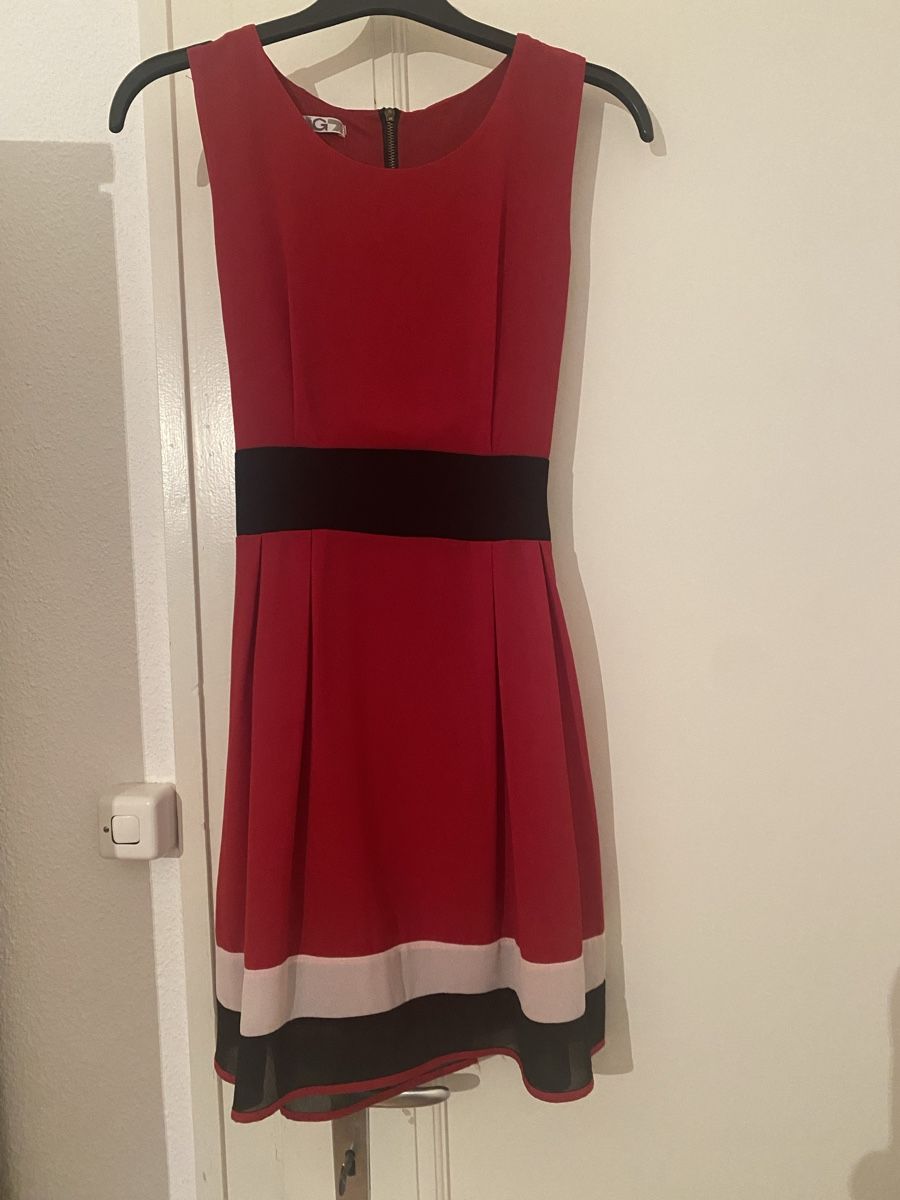 Kleider: Robe – Neu (gemäss Beschreibung) aus Fribourg von SimoneA13