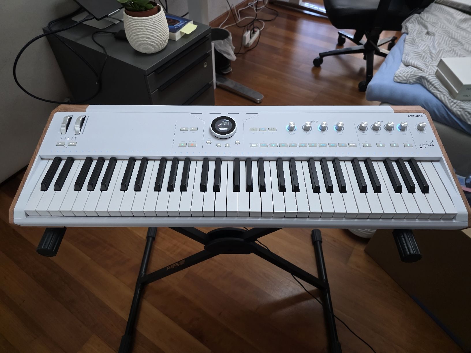 Arturia Strumenti musicali: Arturia Astrolab 61 – Nuovo (secondo la descrizione) da Sins venduto da use_g6yd