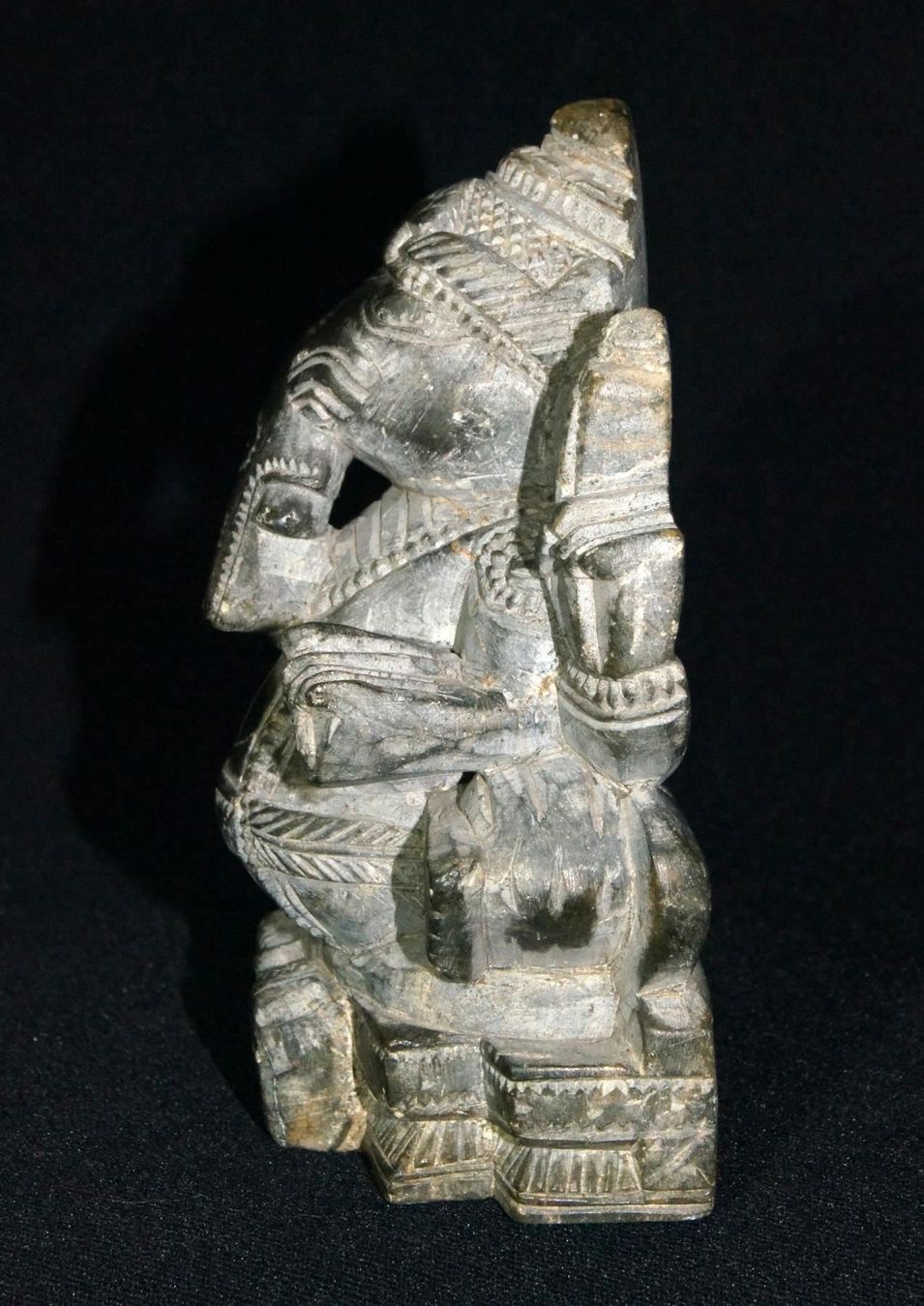 Sculture & Statue: Ganesha aus grauem Stein gemeisselt – Usato da Geroldswil venduto da ARTEFACTO 5