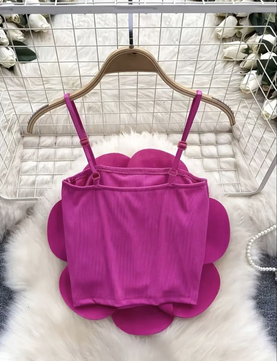 Tops: Débardeur rose avec fleur 3D - Taille M – Neuf avec emballage d'origine à Delémont par bou_26 1