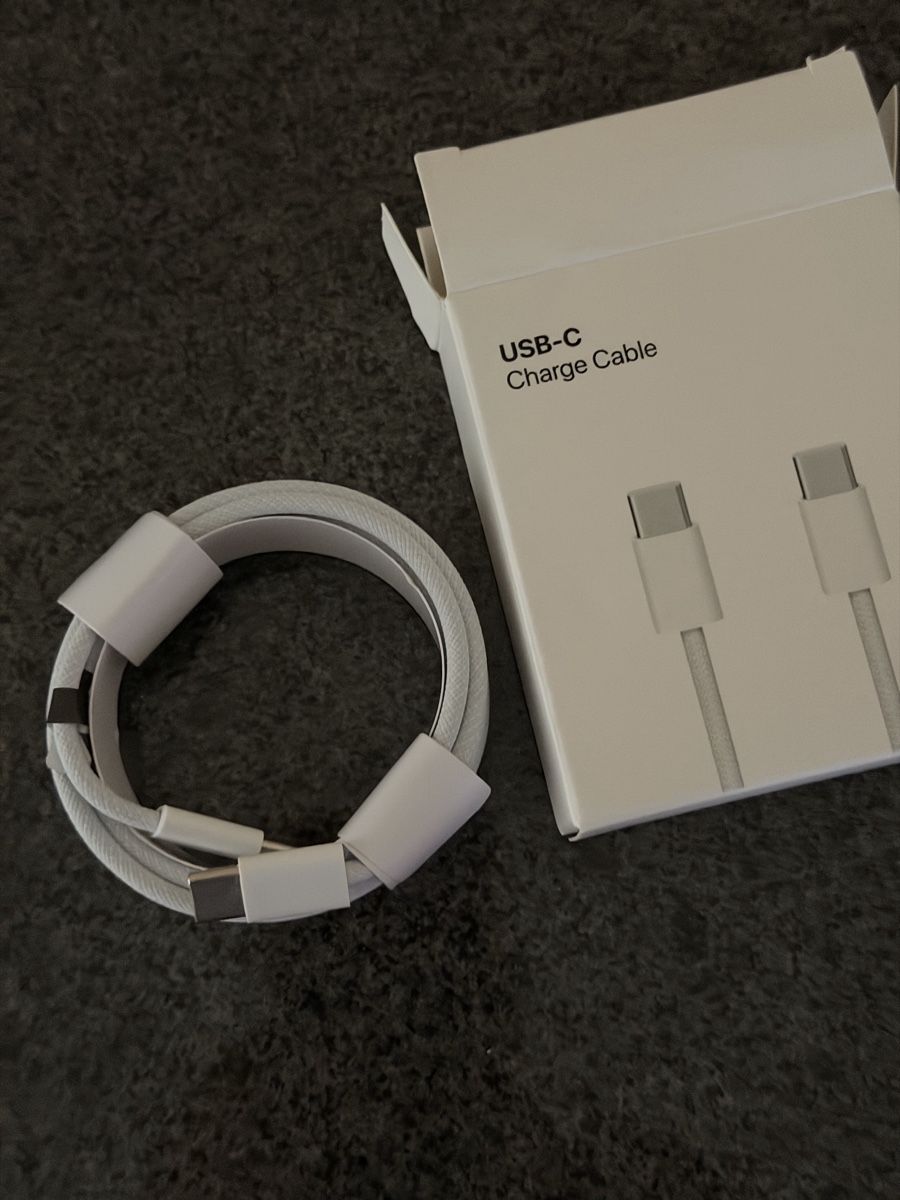 Apple Câbles: Apple iPhone - USB-C Ladekabel neu originalverpackt – Neuf (Voir description) à Zürich par Gadgets2020 3