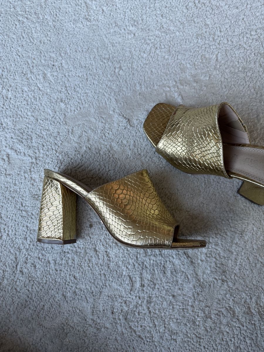 Scarpe da donna: Gold mules, size 37 – Usato da Dübendorf venduto da ilianalou 1