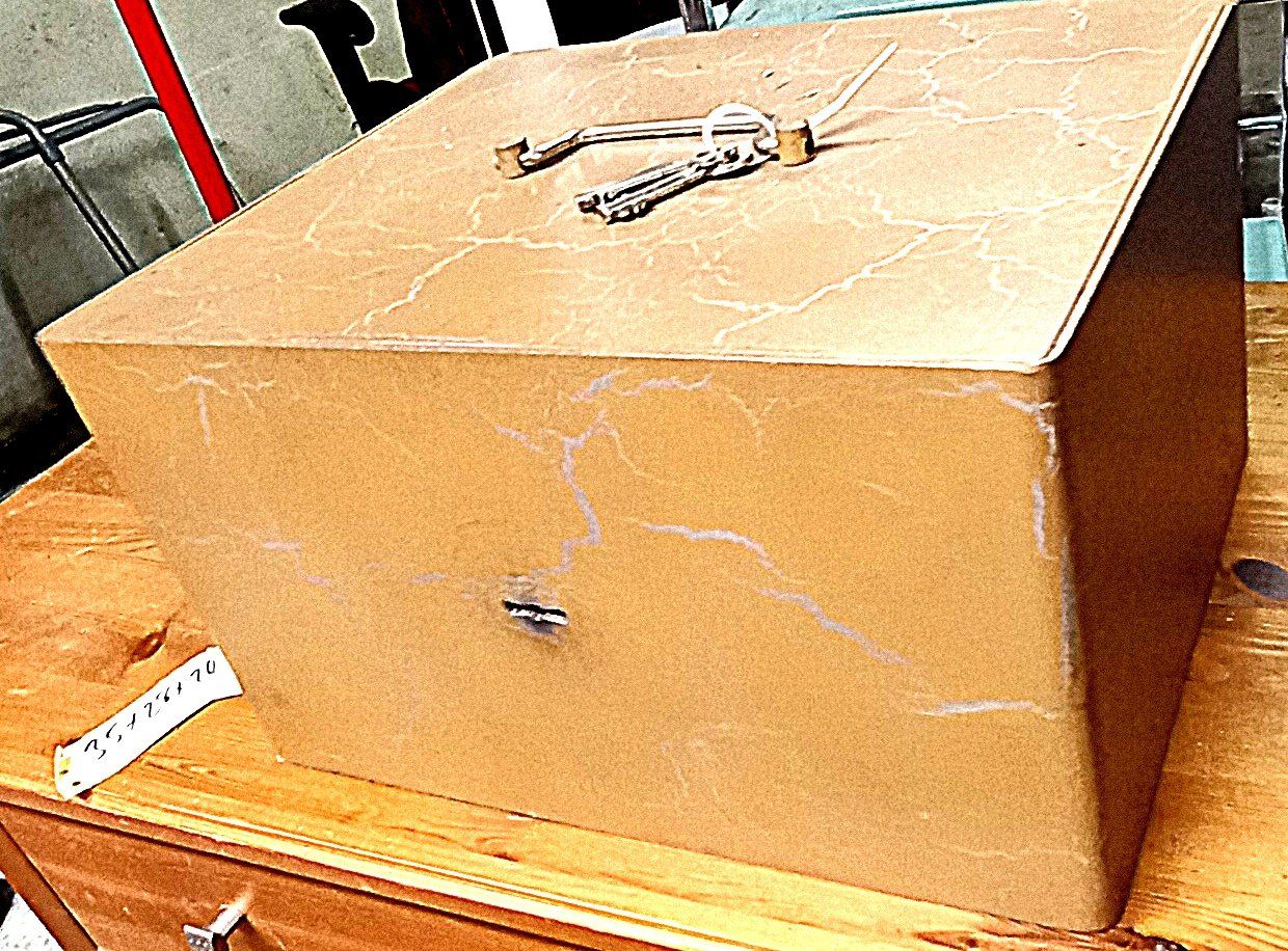 Casseforti: Tresor mit 2 Schlüssel – Usato da Baar venduto da 2cvbaar