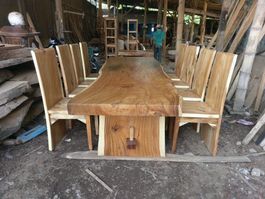 Garnitur Sitzgruppe Tisch Stuhl Baumscheibentisch Suar Holz