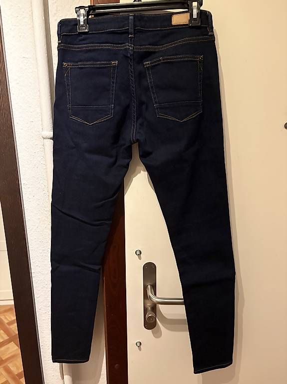 Jeans: Jeans skinny Esprit  – Usato da Veyrier venduto da Nath9279 1