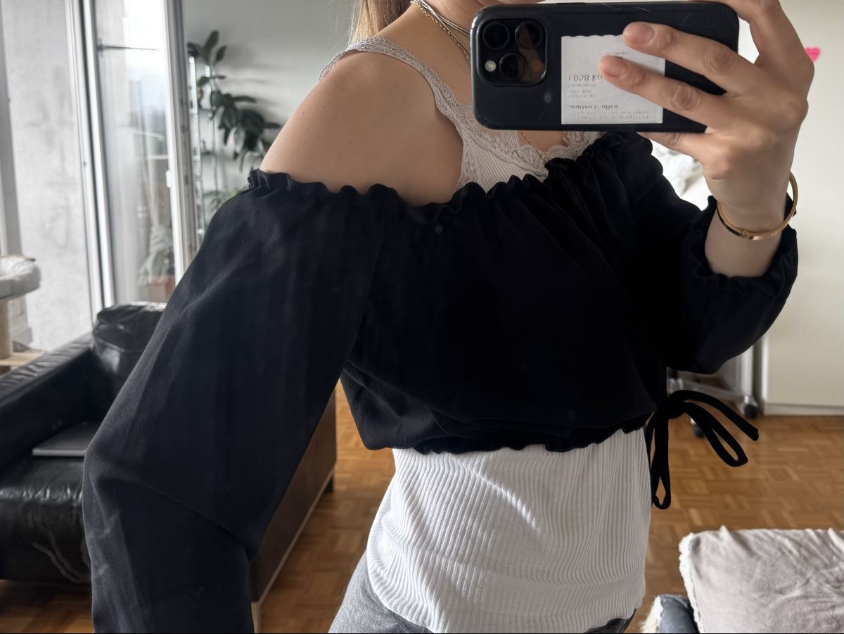 Camicette: off shoulder crop top black – Nuovo (secondo la descrizione) da Zürich venduto da forestF4iry 2