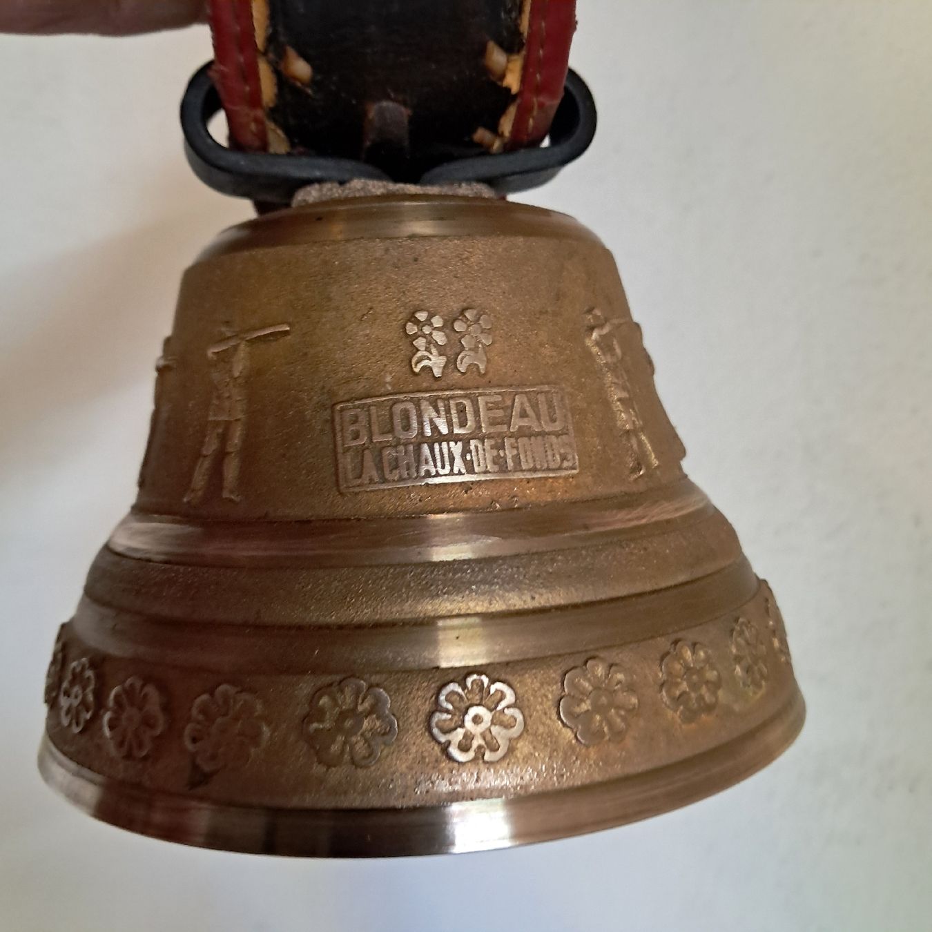 Campanacci mucche: NEUWERTIGE GLOCKE BLONDEAU  – Usato da Murten venduto da SHETHOF 3